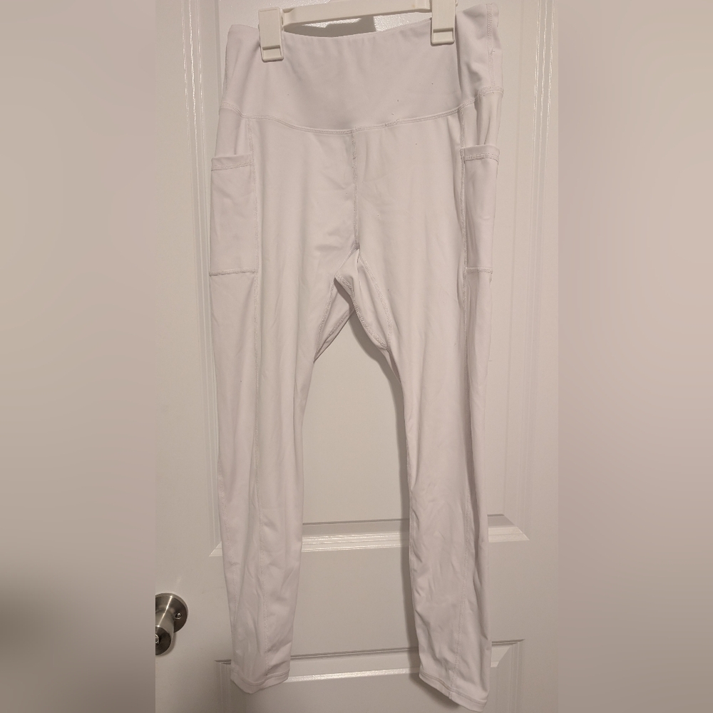 White High-Waisted Leggings